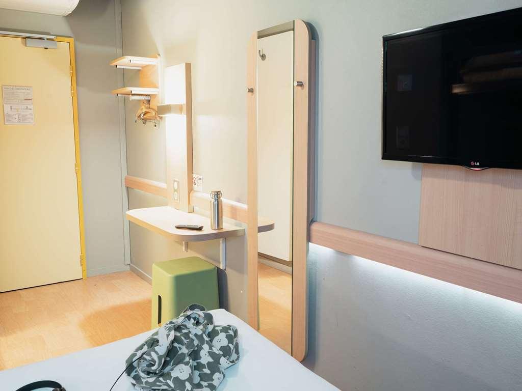 Ibis Budget Thonon Les Bains Ruang foto
