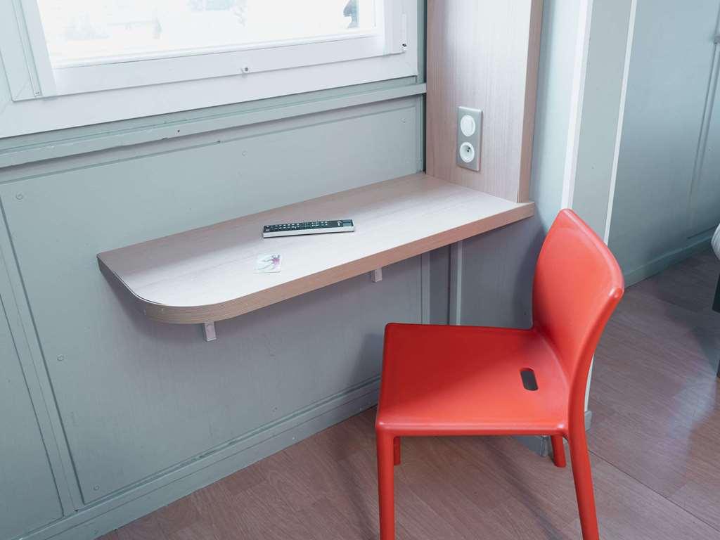 Ibis Budget Thonon Les Bains Ruang foto