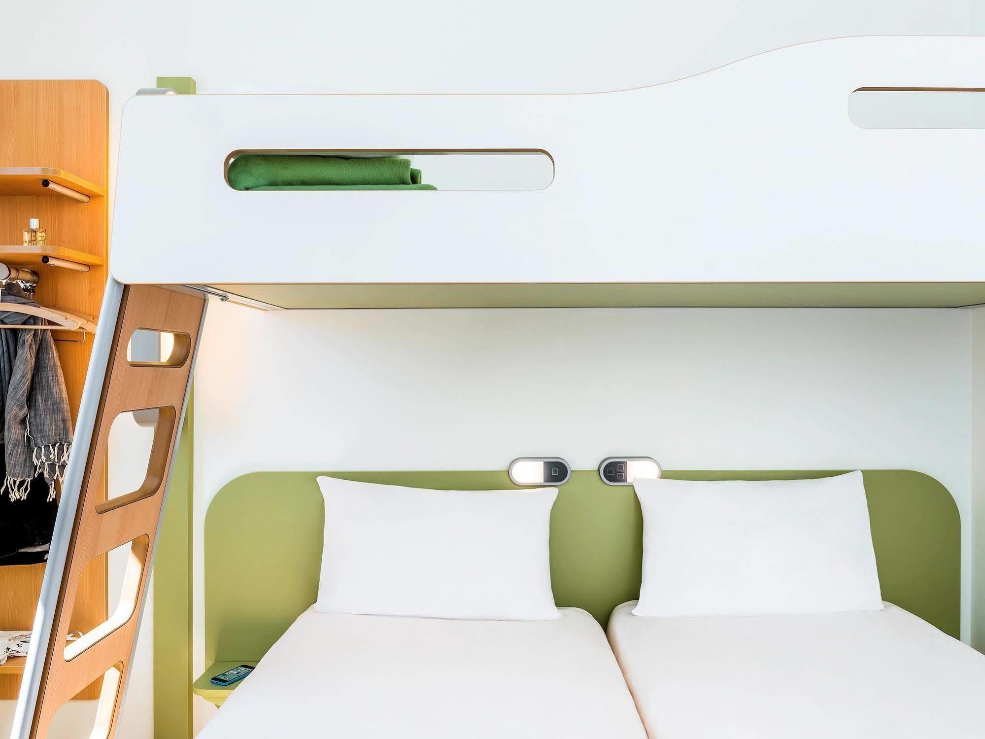Ibis Budget Thonon Les Bains Bagian luar foto