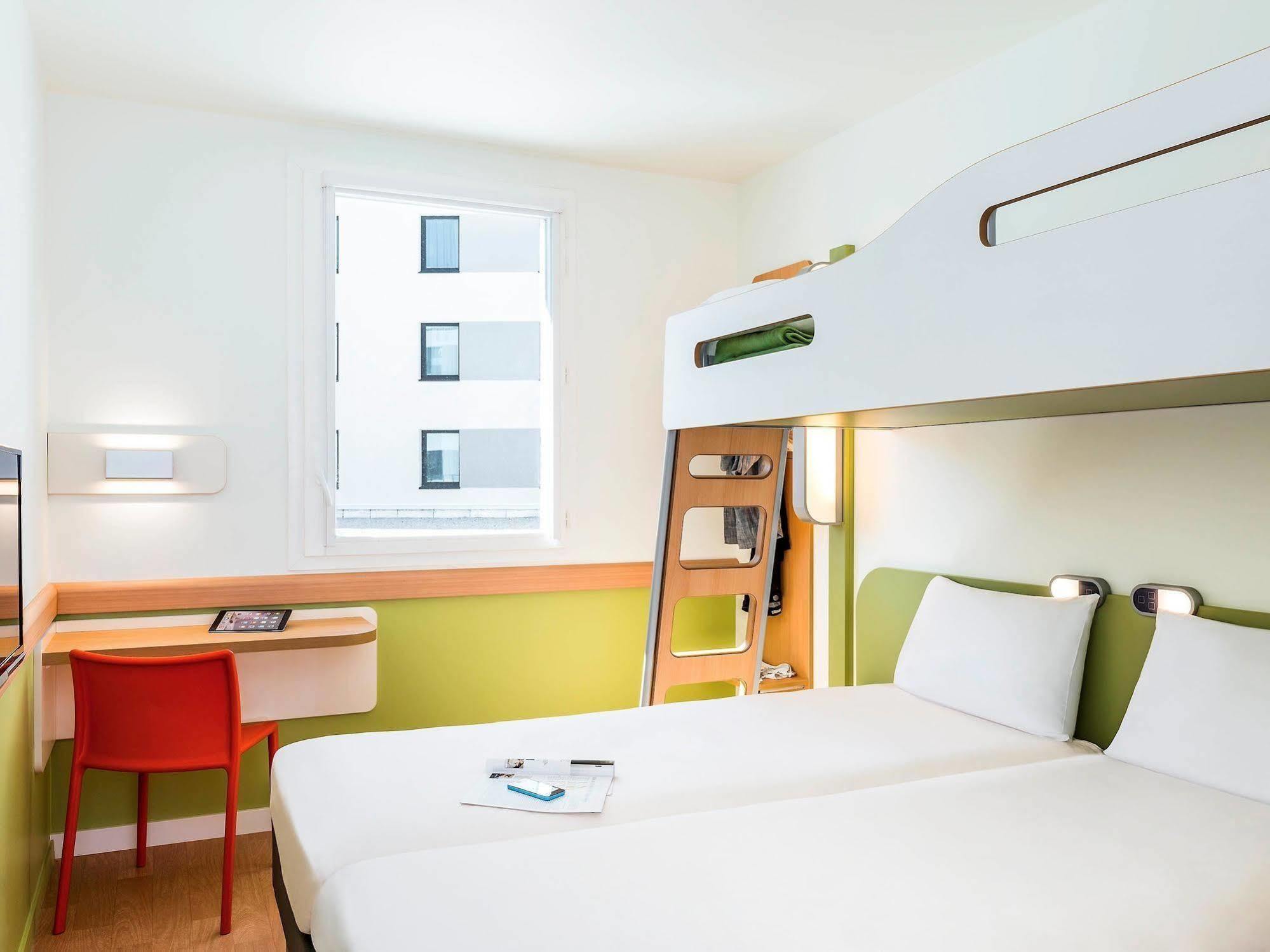 Ibis Budget Thonon Les Bains Bagian luar foto