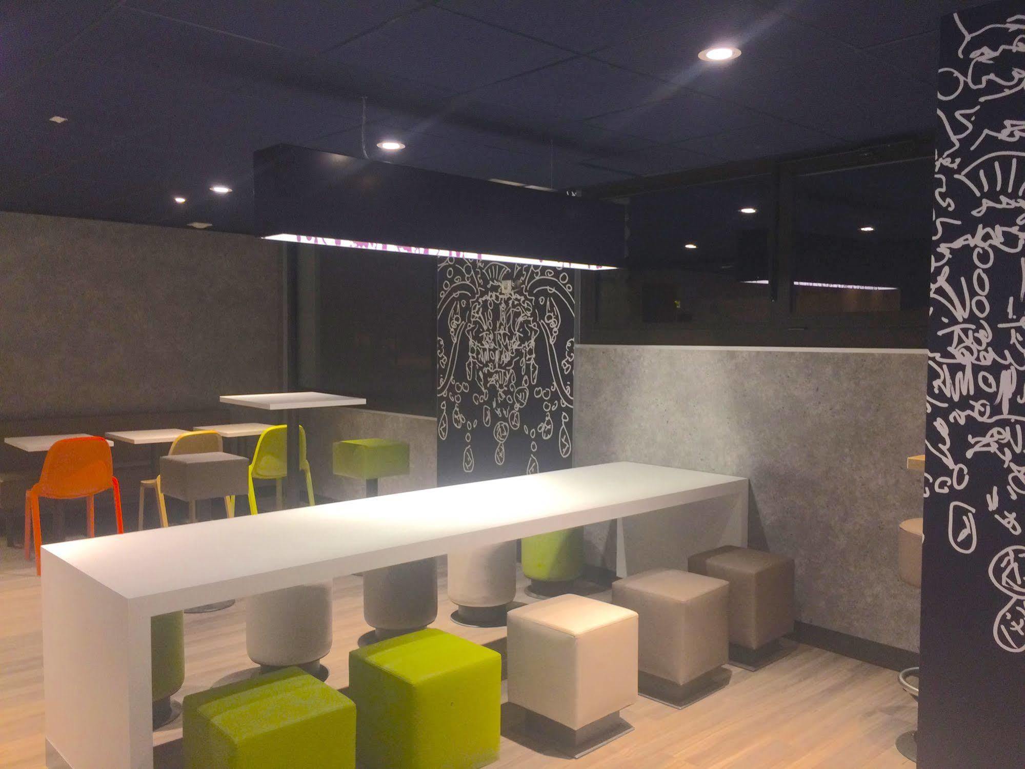 Ibis Budget Thonon Les Bains Bagian luar foto